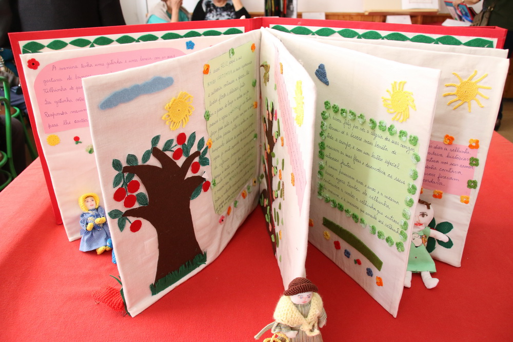 exposicao-livros-site-2